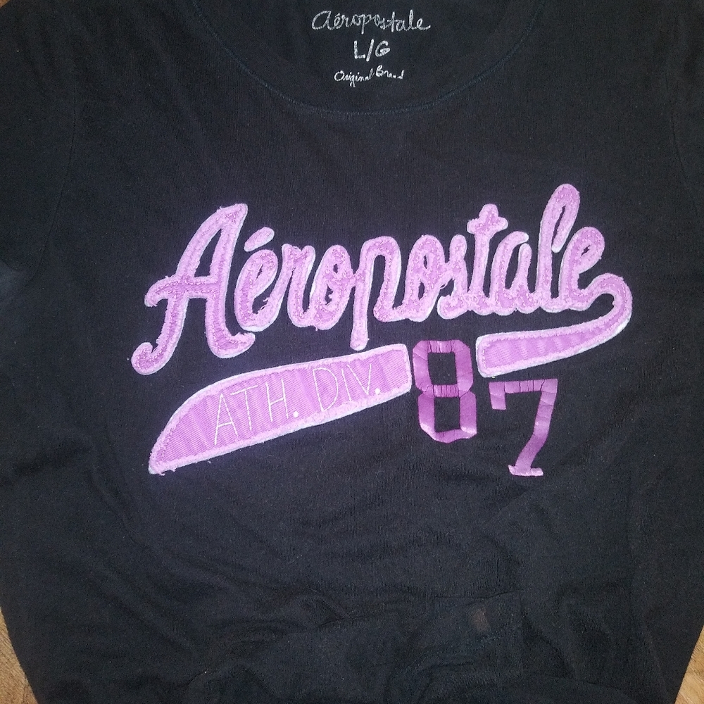 Large Aeropostale tshirt